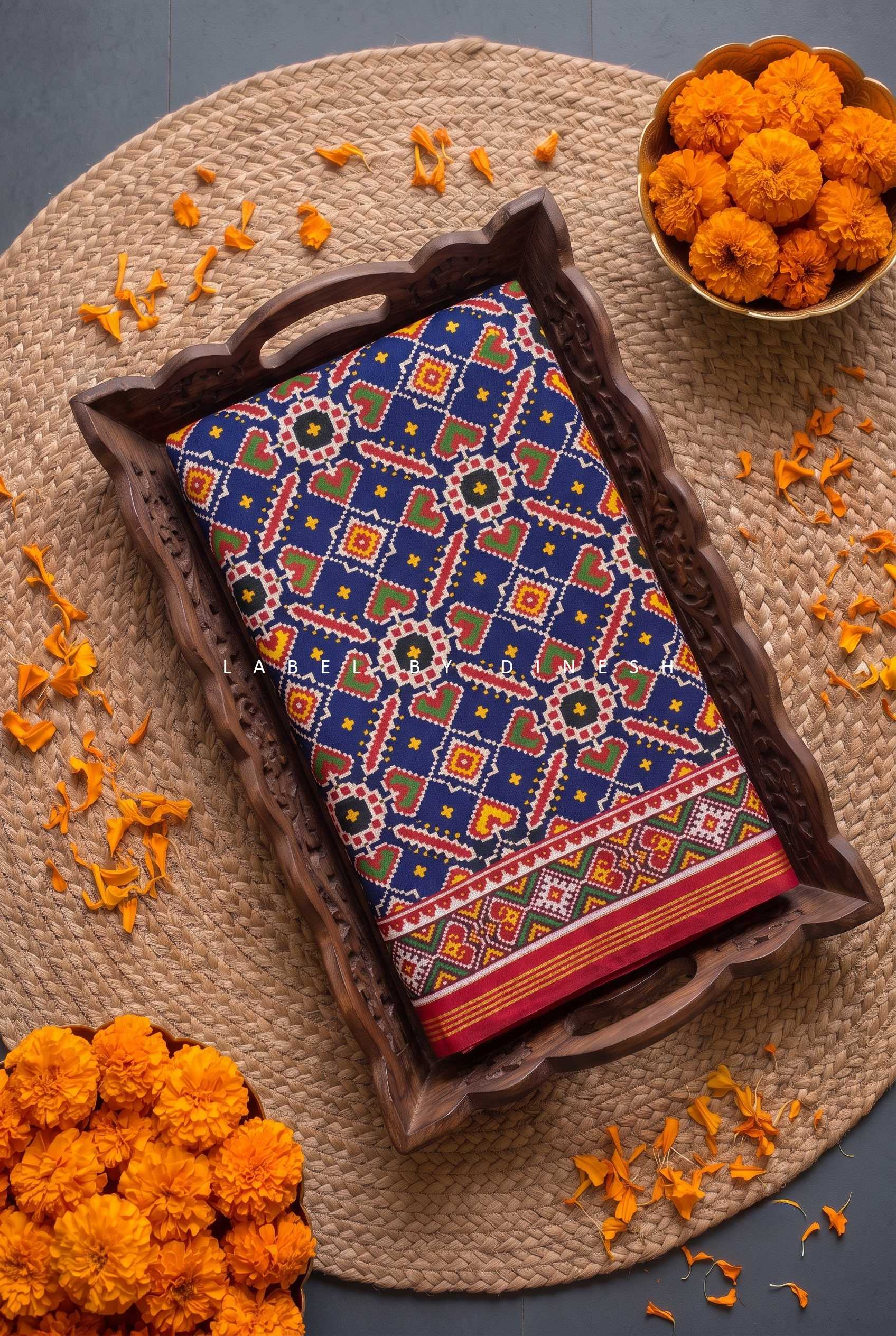 Blue Red Manek Chowk Double Ikkat Patola Saree_1