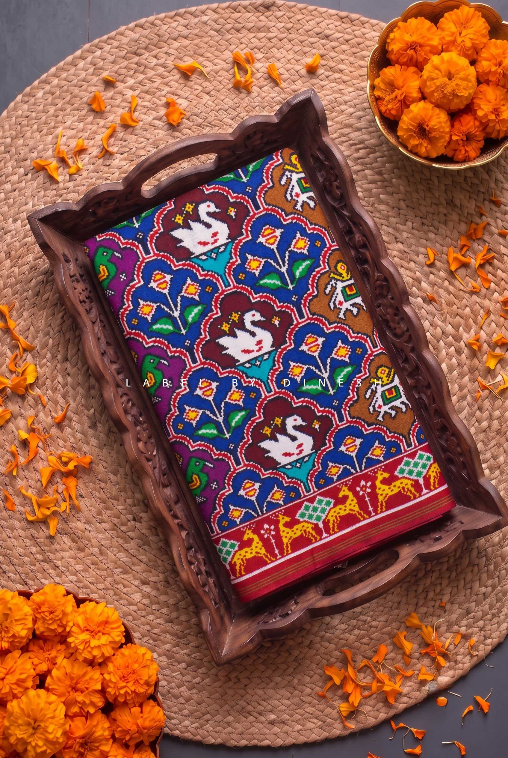 Designer Multi Color Big Figures Patola Saree_1