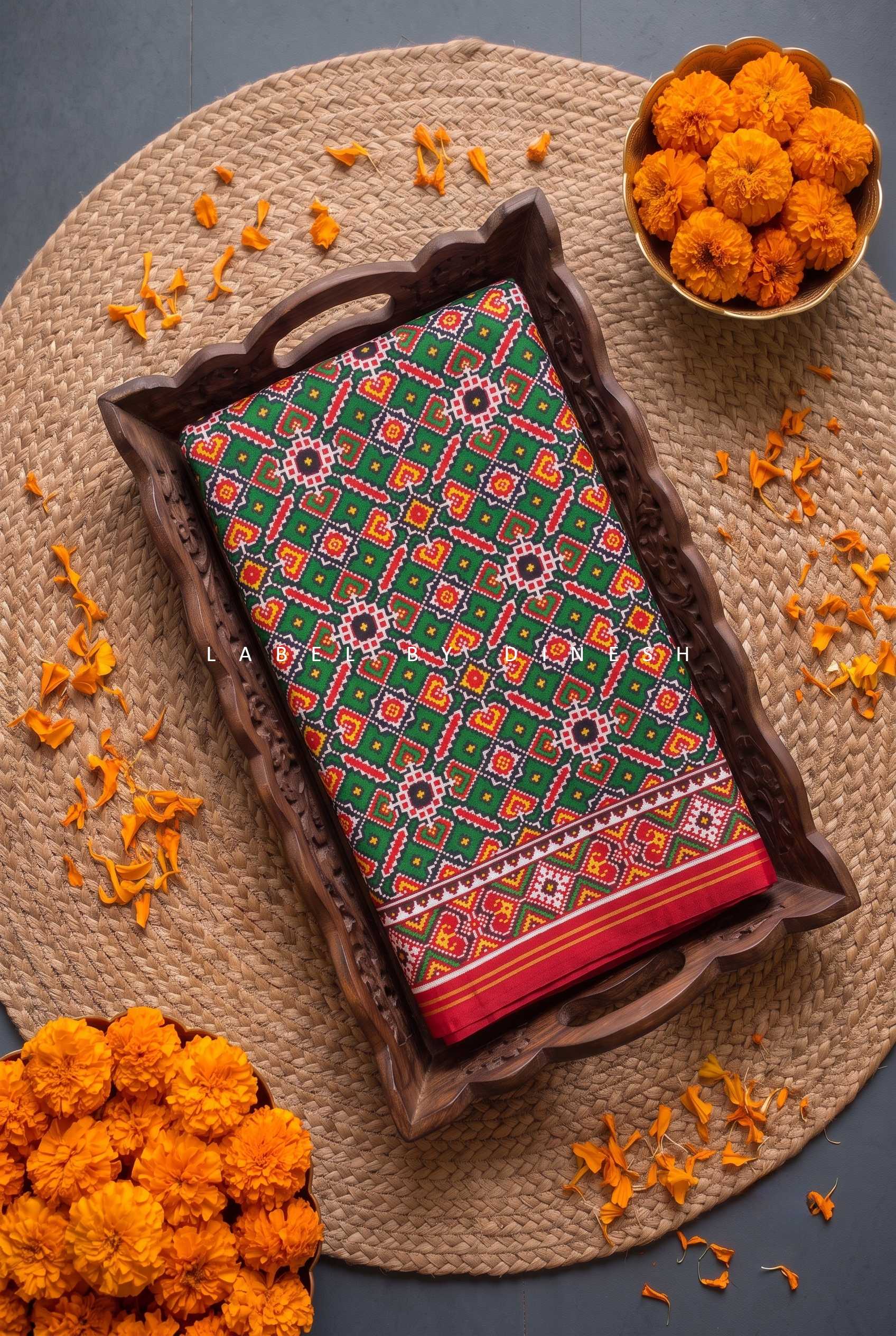 Green Red Manek Chowk Double Ikkat Patola Saree_1