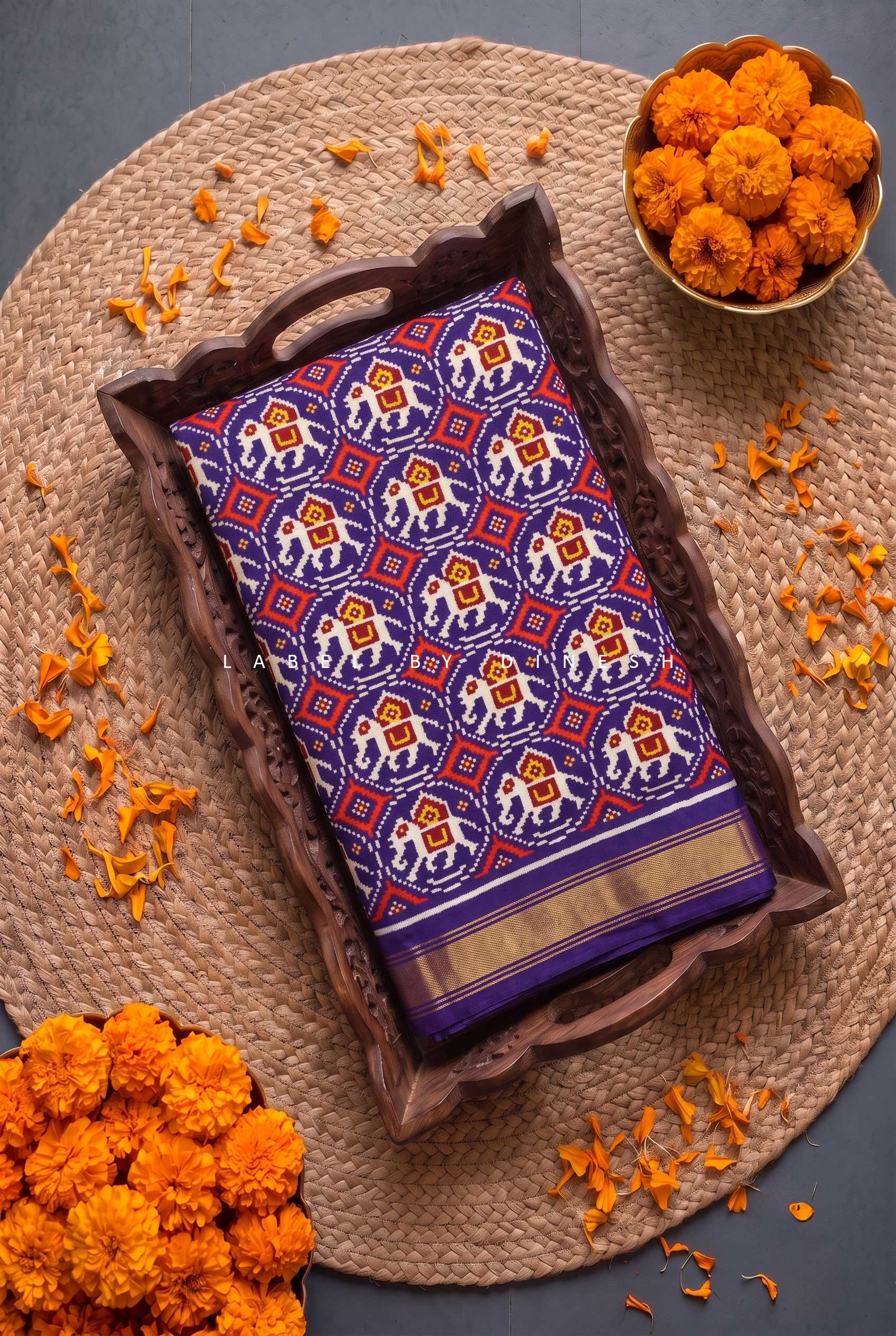 Natural Dye Purple Color small Figures Double Ikkat Patola Saree_1
